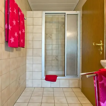 4 Personen Mit Doppelzimmer *