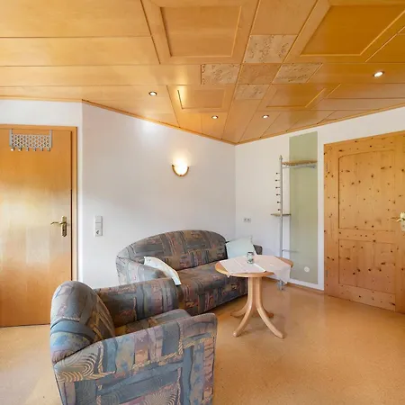 4 Personen Mit Doppelzimmer *